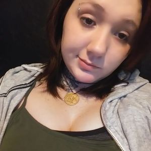 Meet your Posher, Abigail